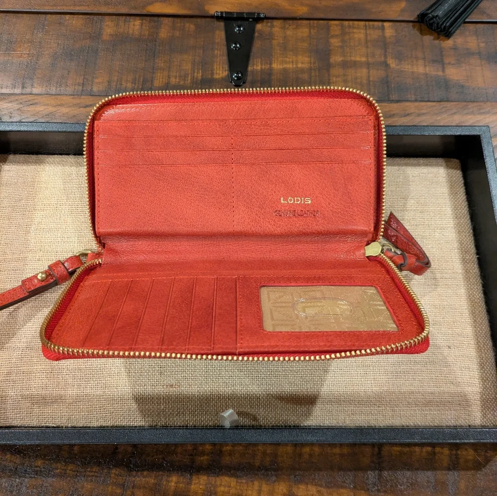 NWOT Lodis Red Leather RFID Wallet/wristlet - Picture 3 of 8